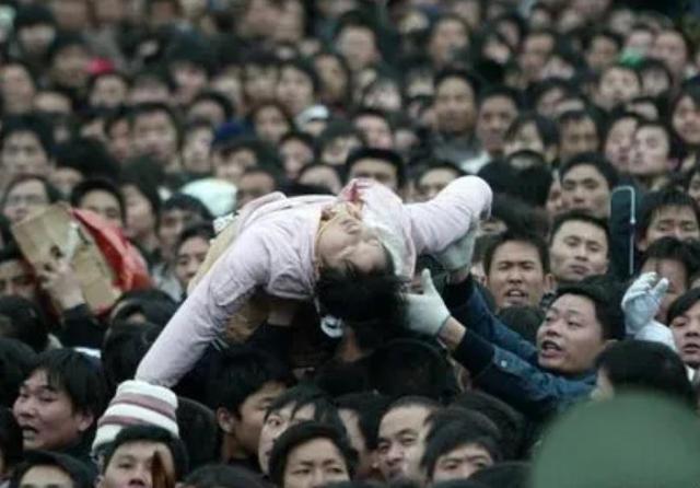 中国高铁事故最惨一次掩埋,中国高铁事故最惨一次掩埋多少人.