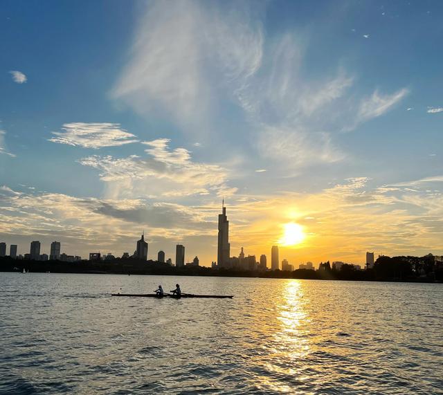 南京旅游攻略景点必去一日游,南京旅游攻略景点必去一日游旅游路线.